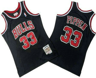 Men's Chicago Bulls #33 Scottie Pippen Black 1997 Throwback Swingman Jersey