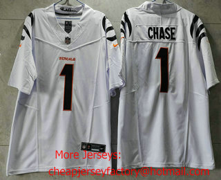 Men's Cincinnati Bengals #1 JaMarr Chase White 2023 FUSE Vapor Untouchable Limited Stitched Jersey